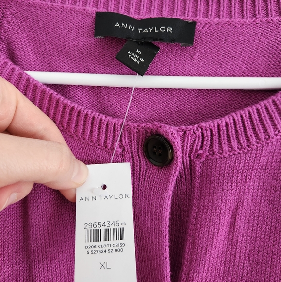 NWT Ann Taylor Oversized Button Front Puff Sleeve Cardigan Purple Magenta - Picture 4 of 8